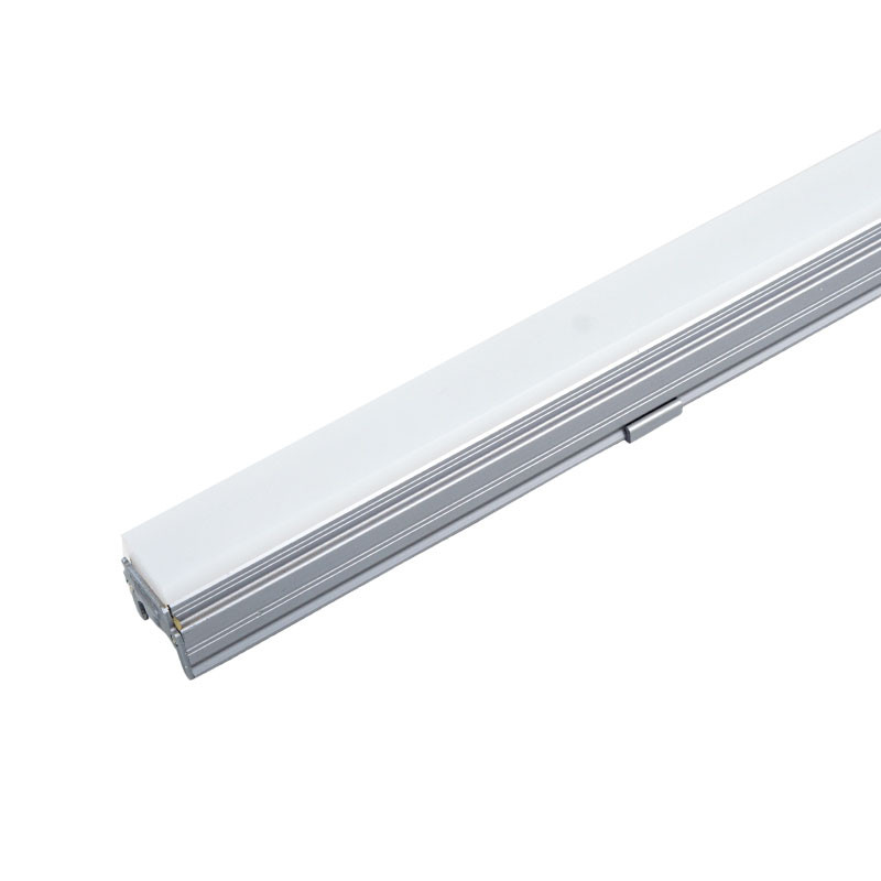 大功率線條燈需要做日常維護(hù)